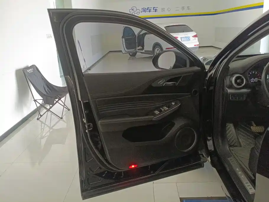 WEY VV5 2021 2021 1.5T 2WD Style Pioneer