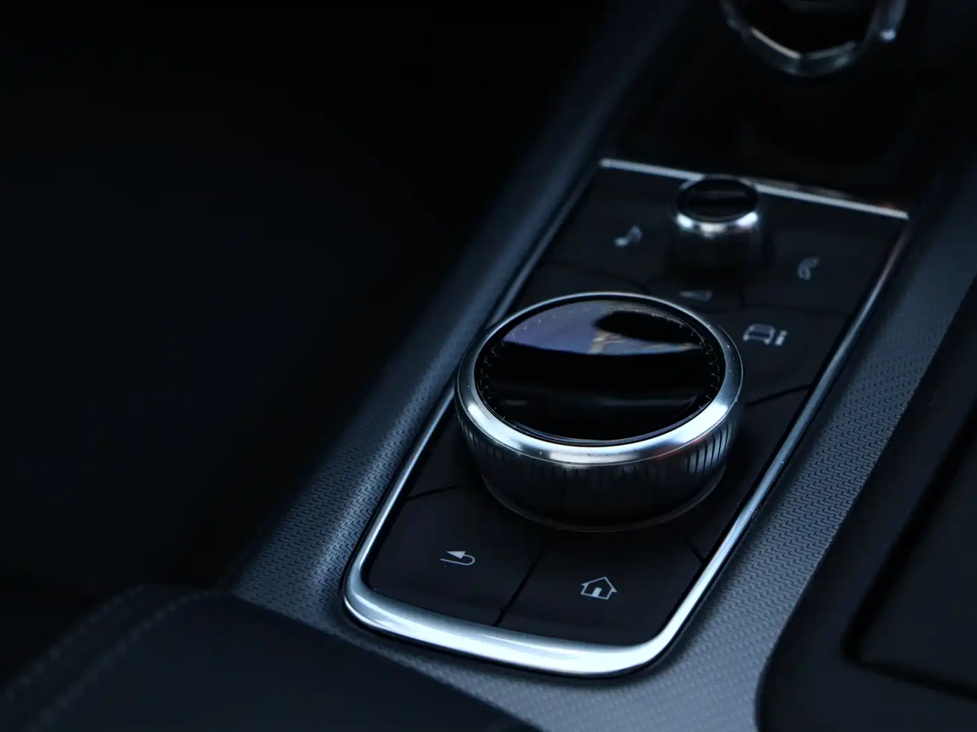 Cadillac CT5 2024 28T Luxury Model Pro фото 17