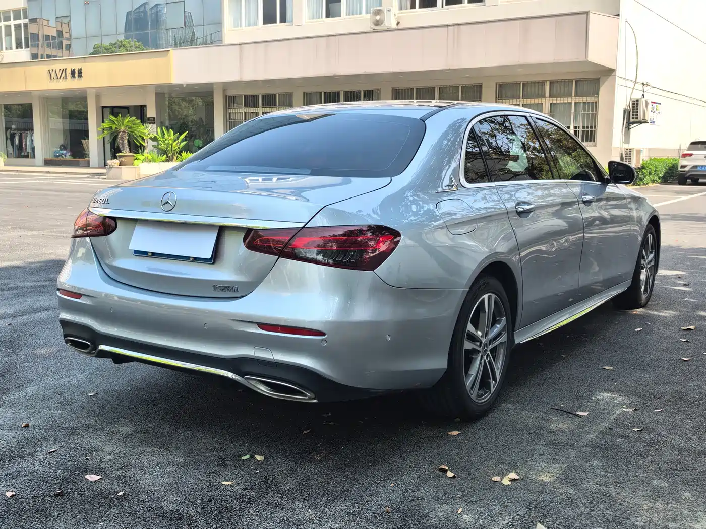 Mercedes-Benz E-Class 2022 E 260 L Sport фото 4