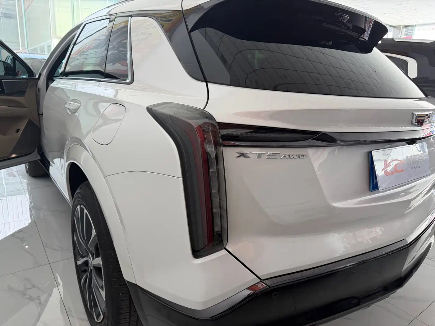 Cadillac XT5 2024 2025 2.0T Premium Model