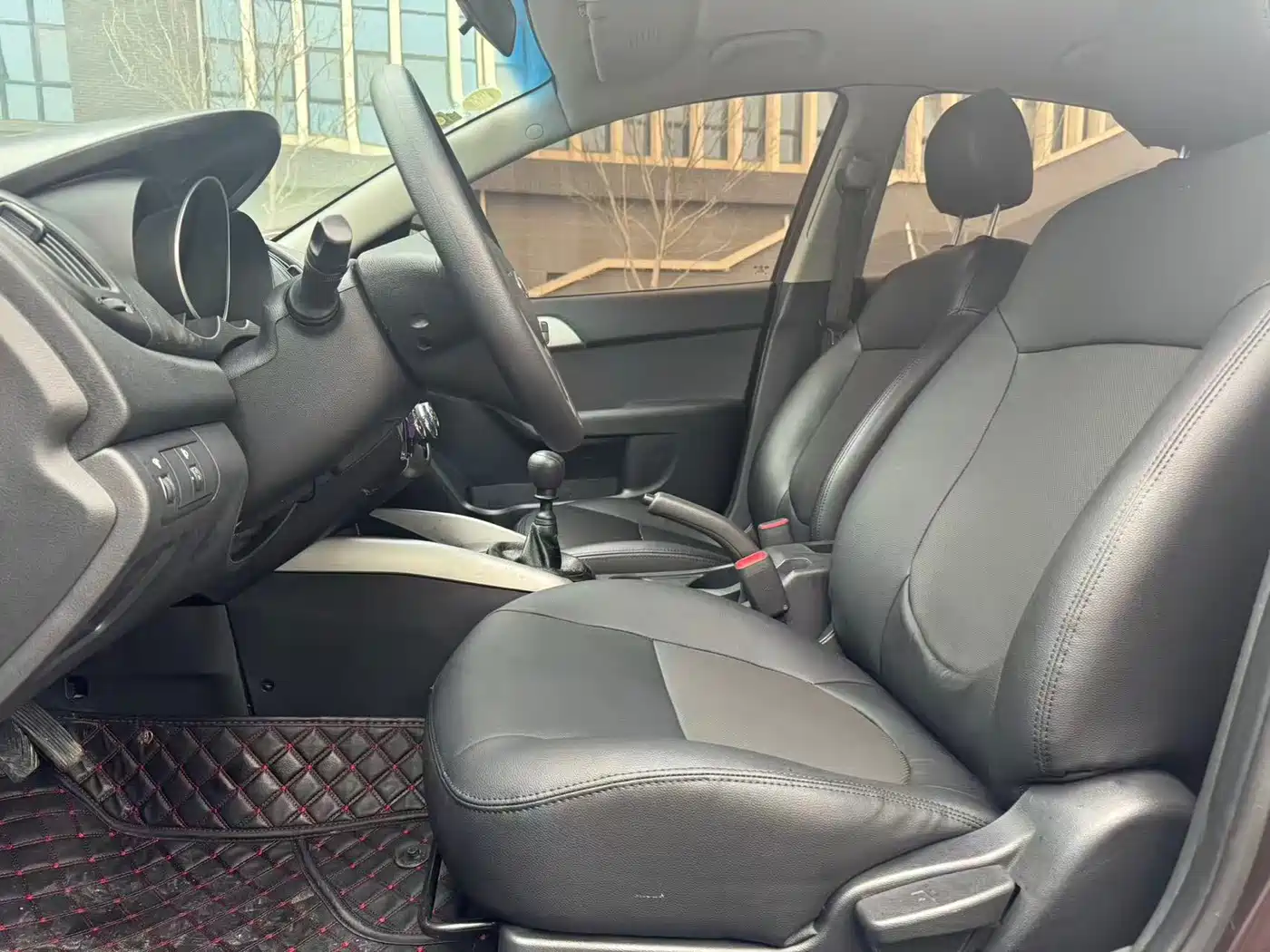 Kia Forte 2014 1.6L MT GL фото 6