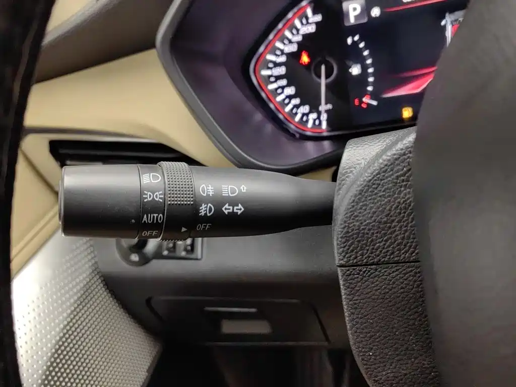 SAIC Maxus D90 2019 2017 2.0T Automatic 2WD Uranus