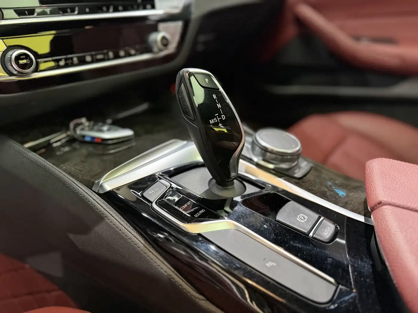 BMW 5 Series 2019 530Li Leading M Sport Package фото 6