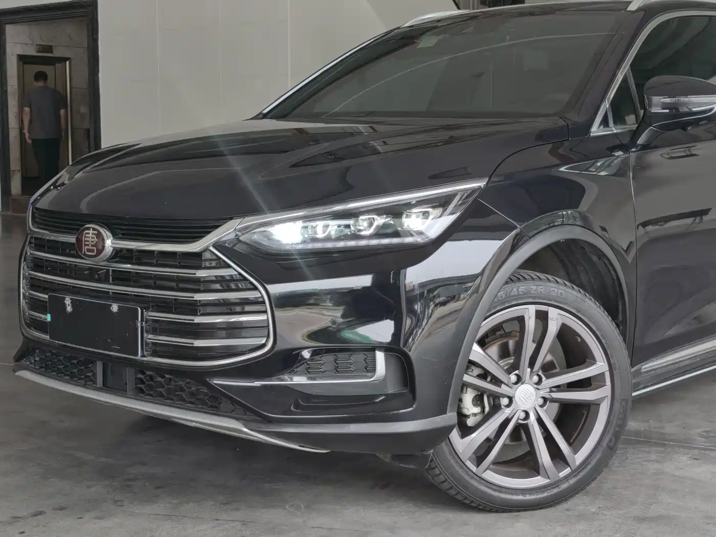 BYD Tang 2021 2021 2.0T Automatic Flagship