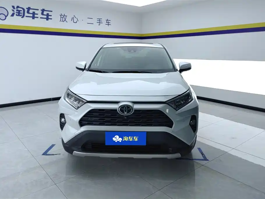 Toyota RAV4 Rongfang 2022 2.0L CVT 2WD Trend Plus Edition фото 2
