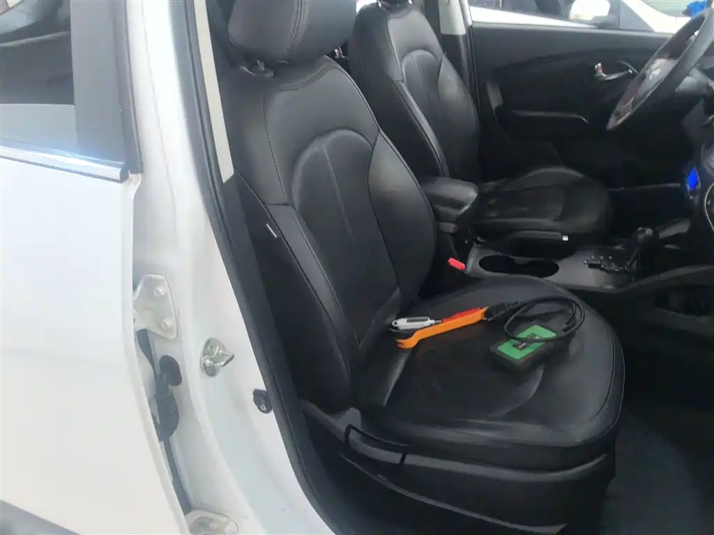 Hyundai Beijing Hyundai ix35 2015 2.0L Automatic 2WD Smart China V фото 20
