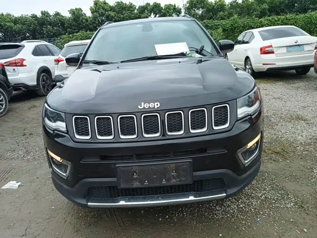 Фото 3 - Jeep Compass