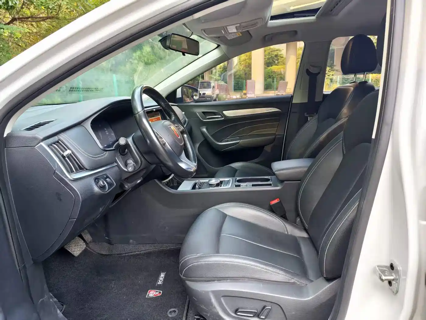 Roewe i6 New Energy 2018 2017 45T Hybrid Connected Smart Enjoyment Edition