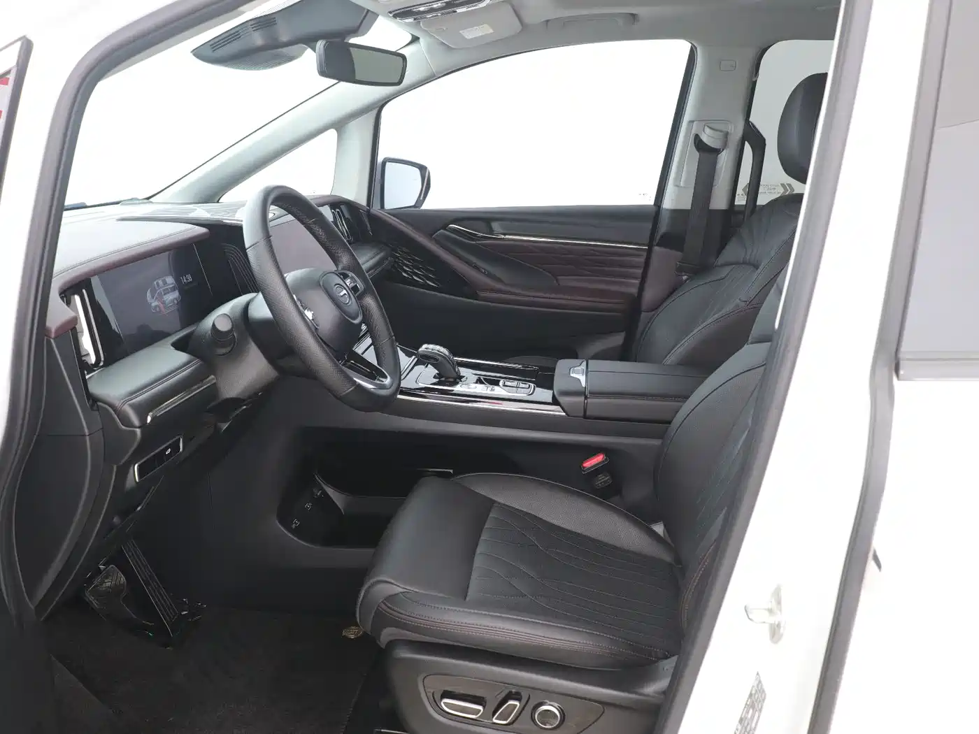 GAC Trumpchi Trumpchi M8 2024 Master Series 400T Ultimate Edition фото 4