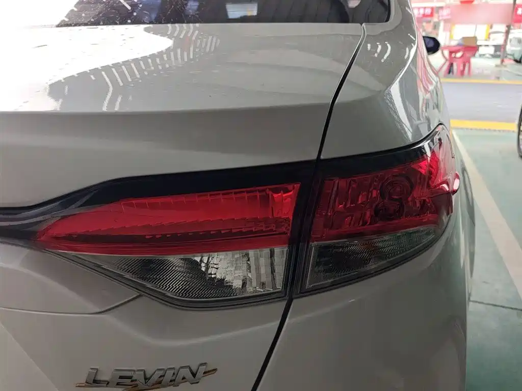 Toyota Levin 2021 185T CVT Luxury Edition фото 8