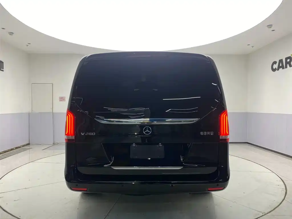 Mercedes-Benz V-Class 2022 V 260 Pilot Edition фото 6