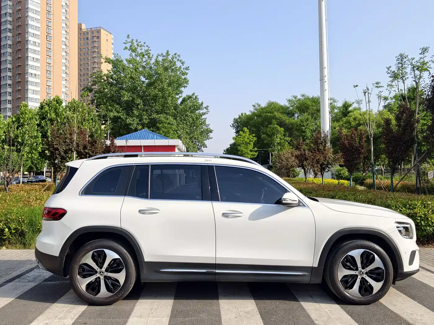 Mercedes-Benz GLB 2022 Model GLB 200 Fashion Edition фото 4