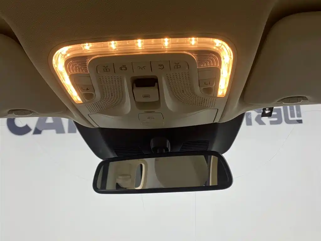 Mercedes-Benz V-Class 2022 V 260 Pilot Edition фото 30