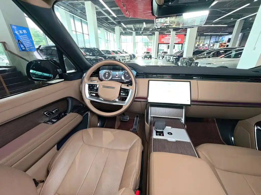 Land Rover Range Rover 2026 2025 3.0 L6 400PS Flourishing Era Extended Wheelbase