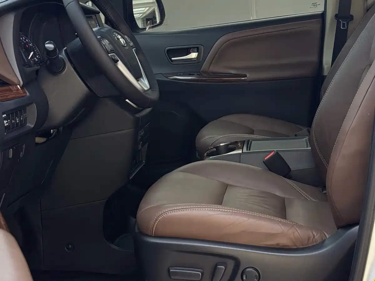 Toyota Sienna 2017 2015 3.5L 4WD L