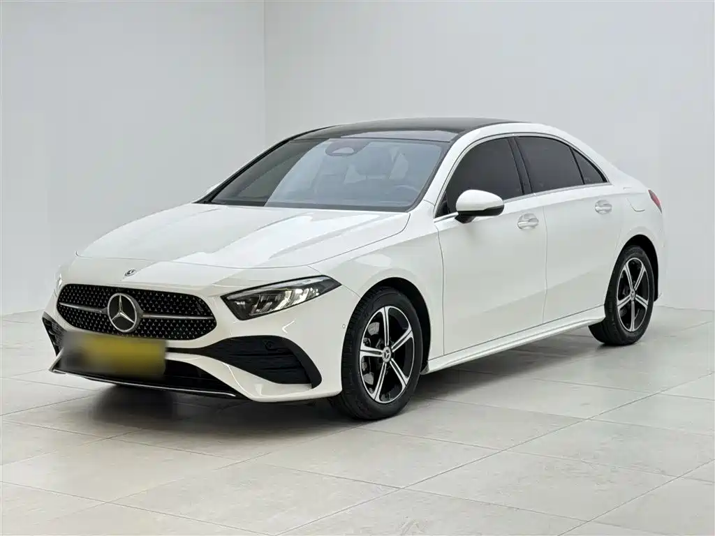 Mercedes-Benz A-Class 2023 A 200 L Fashion