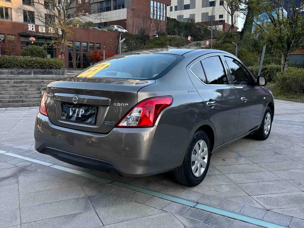 Nissan Sunny 2017 2016 1.5XE CVT Leading Edition