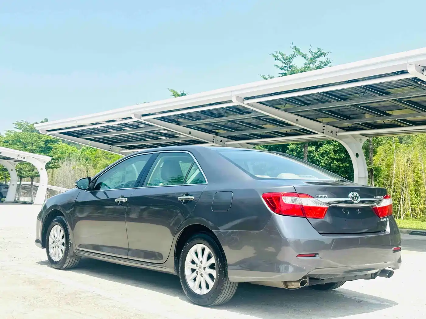 Toyota Camry 2012 2.5G Luxury Edition фото 7