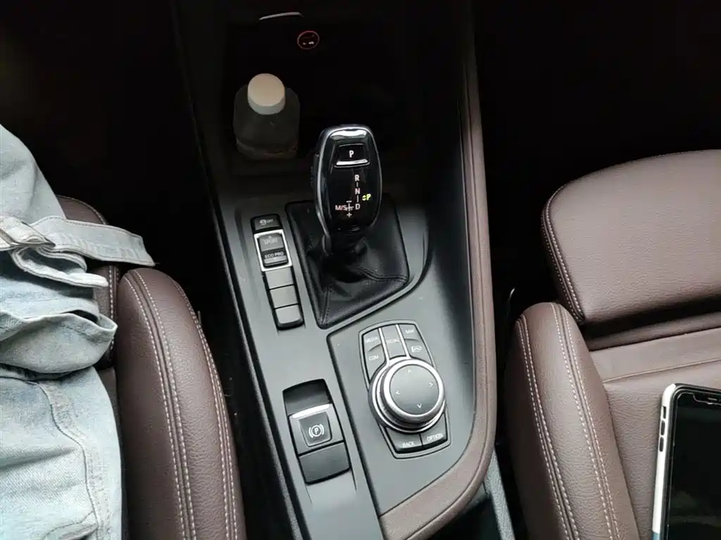 BMW X1 2022 sDrive20Li Fashion фото 14