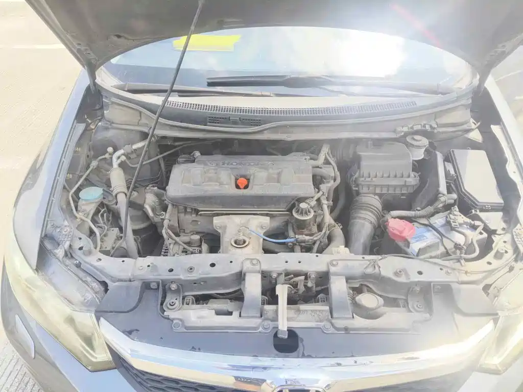 Фото 3 - Honda Civic