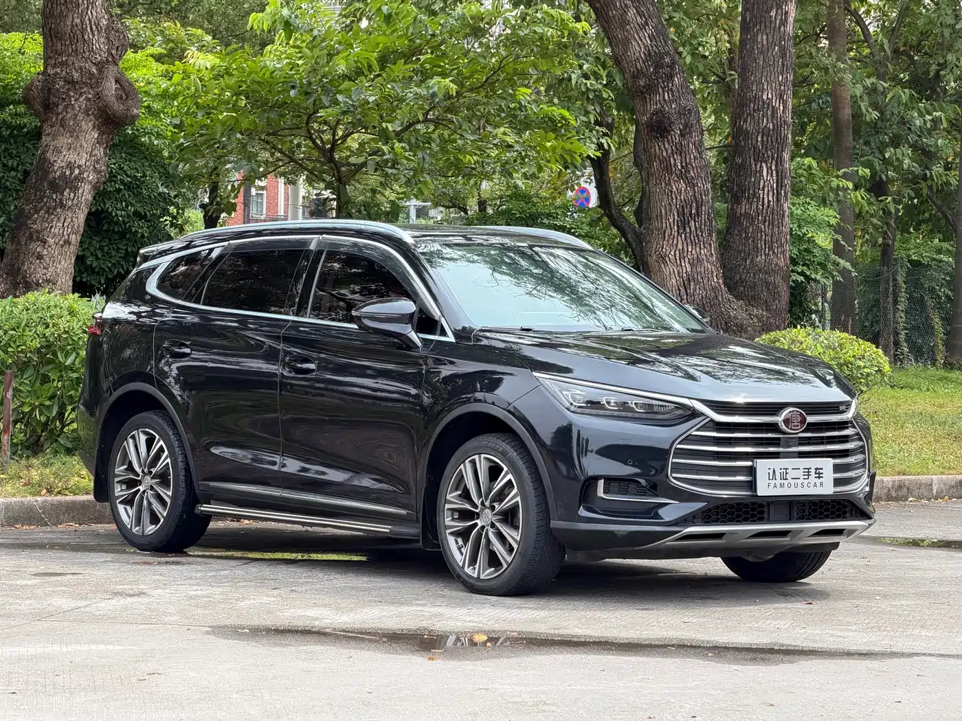 BYD Tang 2018 2018 2.0T Automatic Smart Connection Honor Edition 7-Seater China V