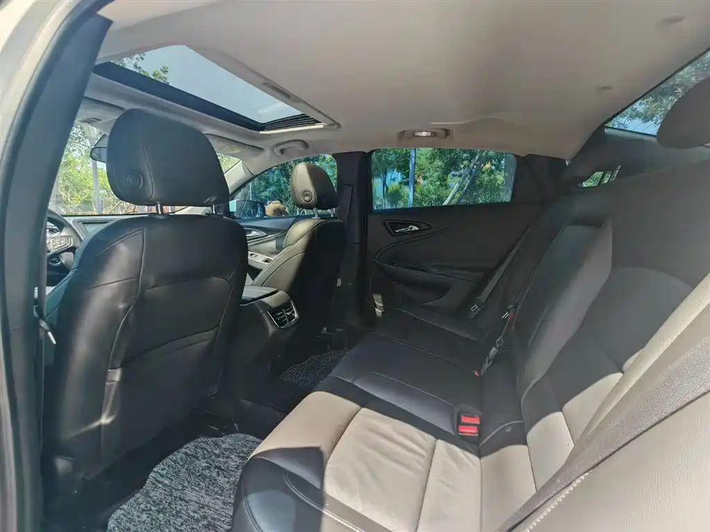 Chevrolet Malibu XL 2017 1.5T Auto Sport Edition фото 14