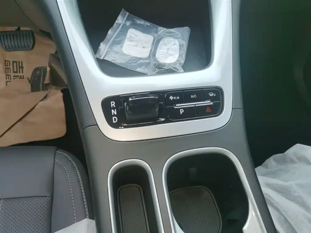 Geely Galaxy Starry Wish 2026 Edition 310km Youth Version фото 14