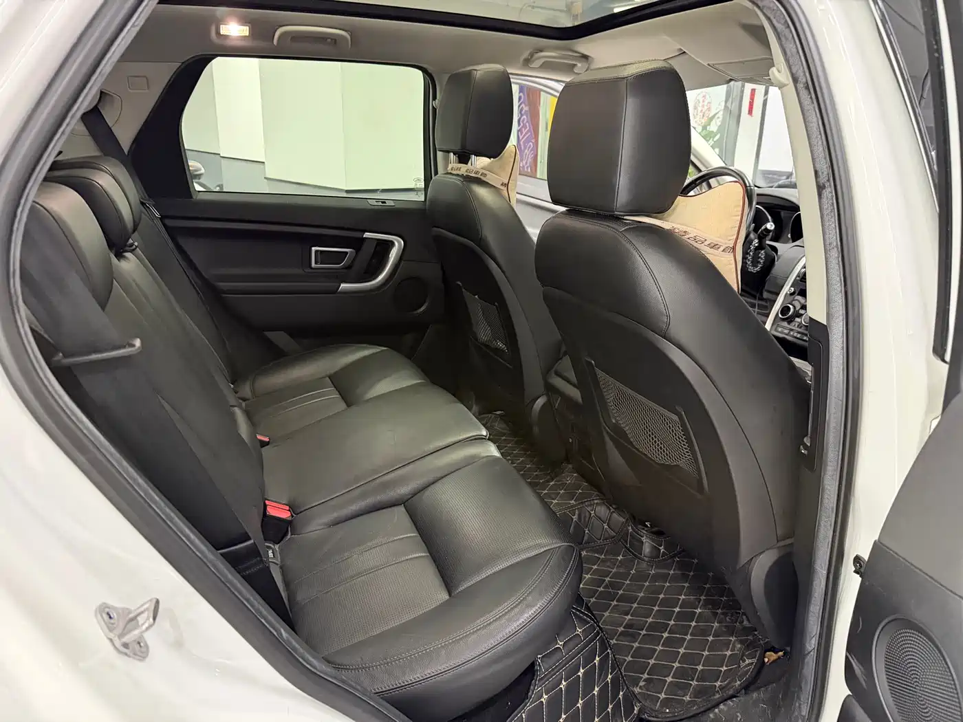 Land Rover Discovery Sport 2018 240PS SE Edition фото 7