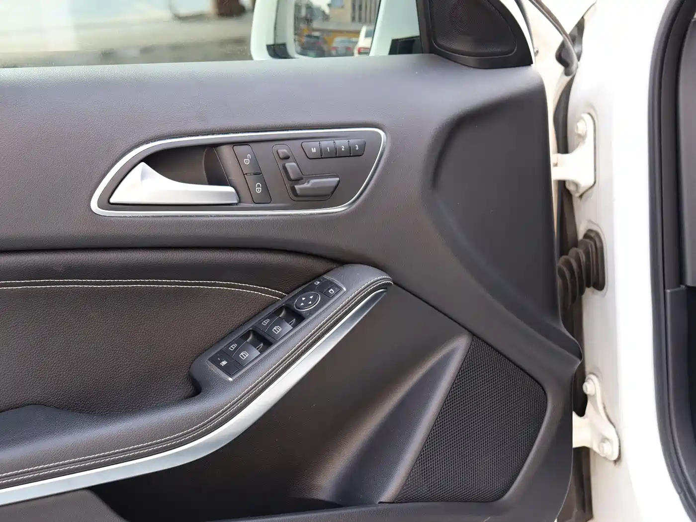 Mercedes-Benz GLA 2016 GLA 200 Dynamic фото 8