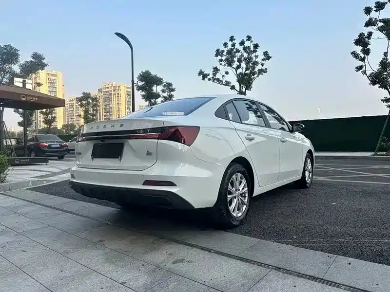 Photo 9 - Roewe i5