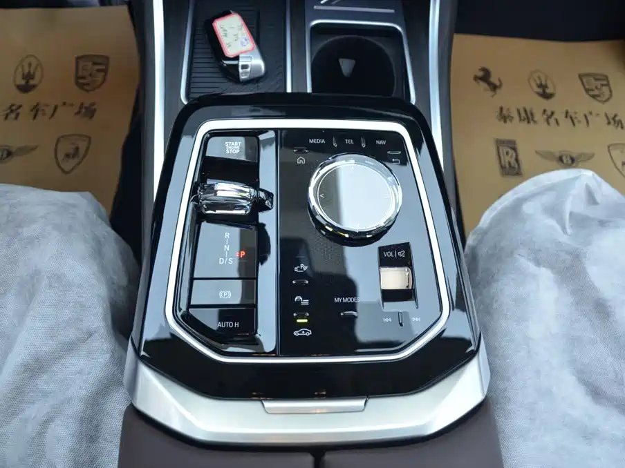 BMW 7 Series 2026 2026 735Li M Sport Package