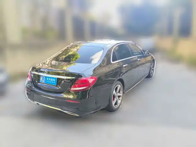 Mercedes-Benz E-Class 2018 Facelift E 300 L Sport Fashion — фото 2