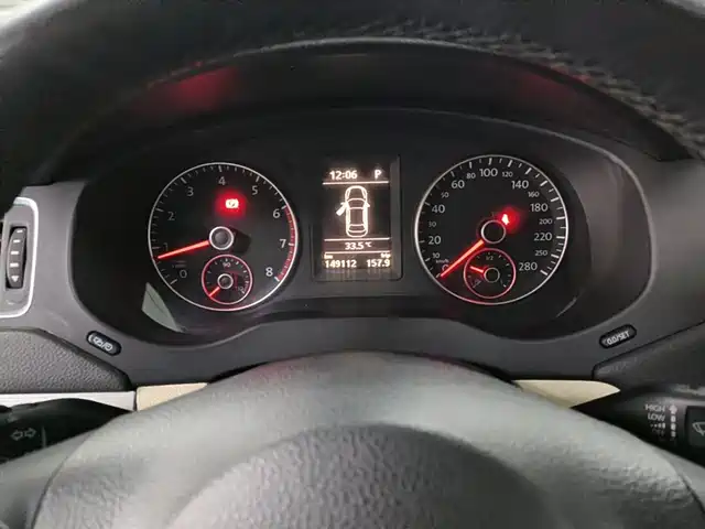 Volkswagen Sagitar 2014 Facelift 1.4TSI Automatic Luxury — фото 4