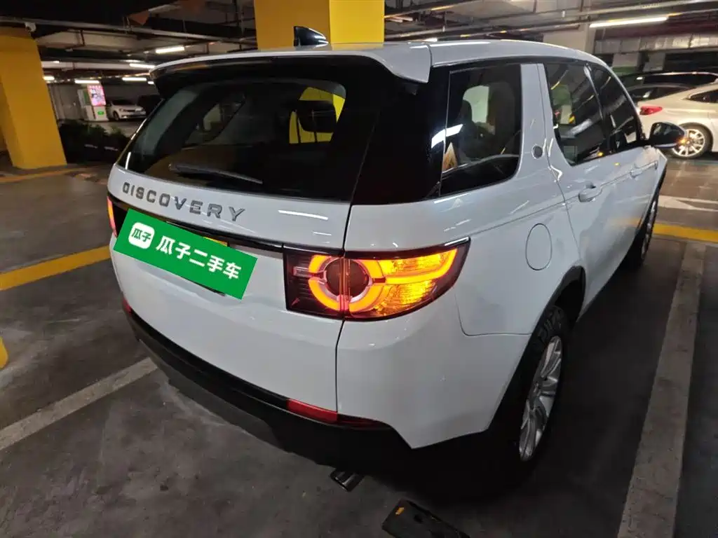 Land Rover Discovery Sport 2017 2.0T SE фото 5
