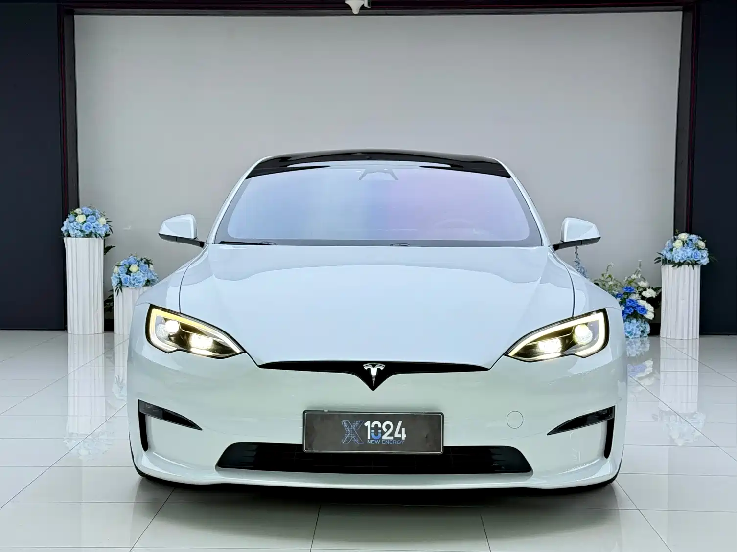 Фото 2 - Tesla Model S