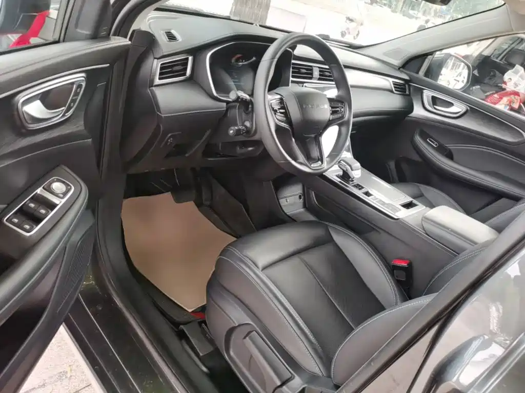 Roewe RX5 2026 2025 PLUS 330TGI Auto Trend-Setting Smart Edition