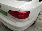 صورة 8 - Volkswagen Sagitar