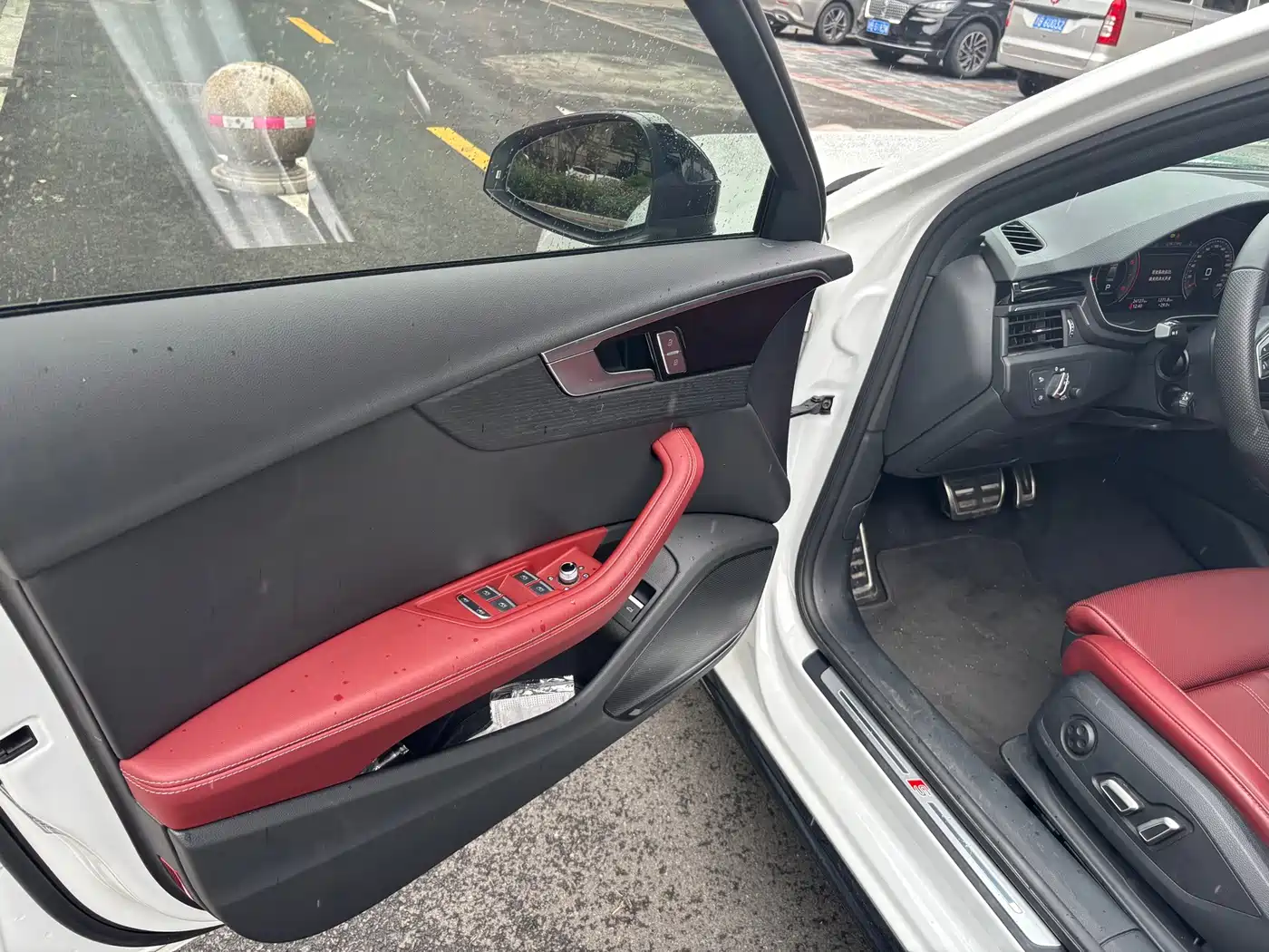 Фото 4 - Audi A4L