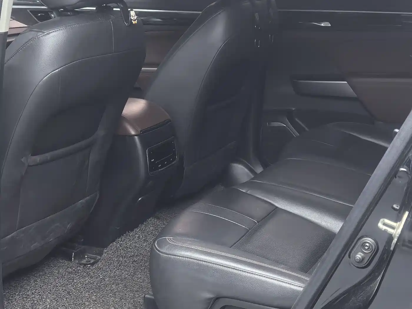 GAC Trumpchi Trumpchi GS8 2017 320T 2WD Luxury Smart Connect (7-seater) фото 8