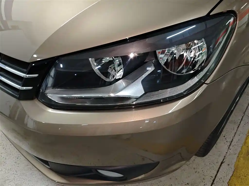 Volkswagen Touran 2015 1.4T DSG Comfort Edition 5-seater фото 17