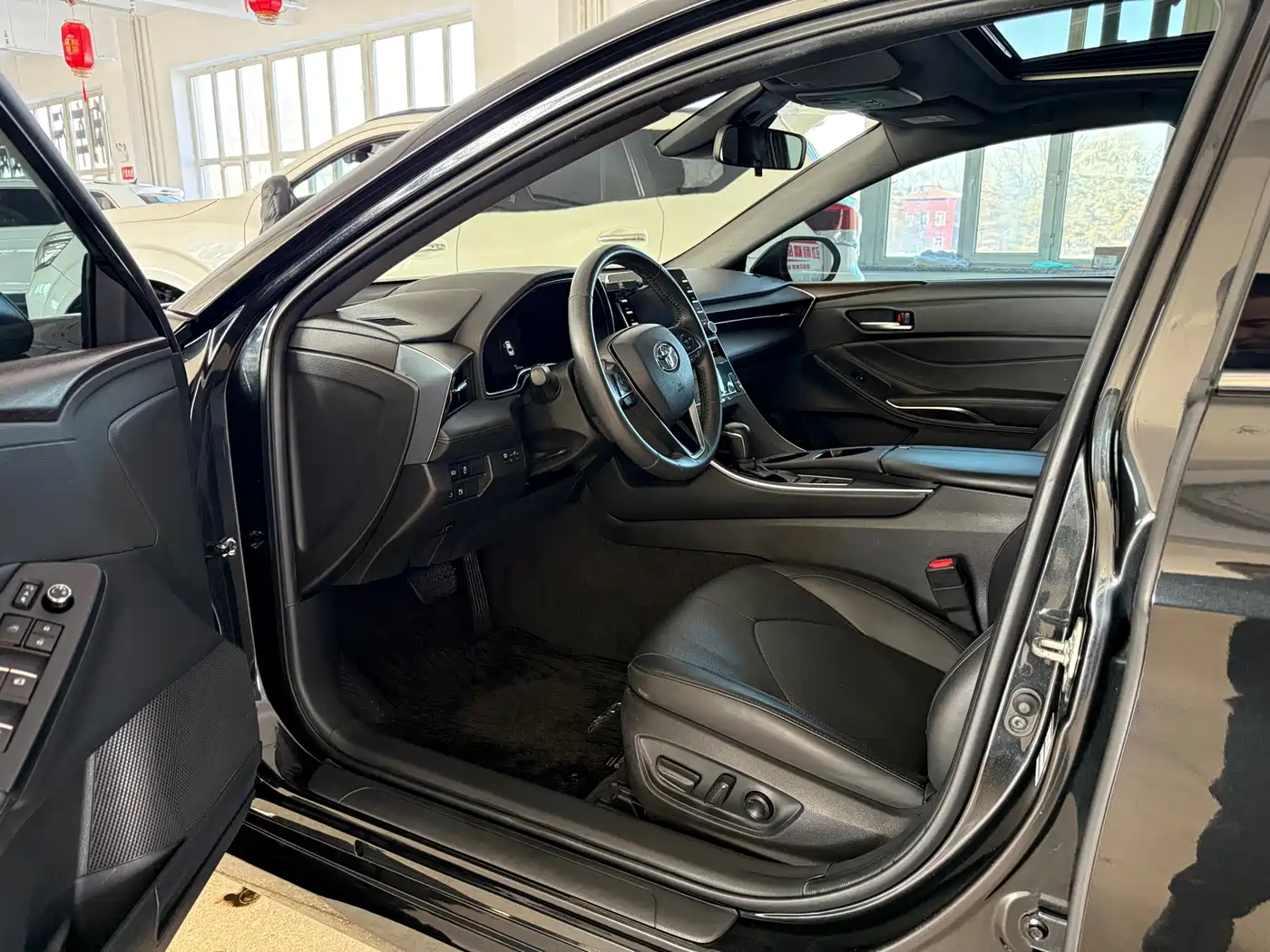 Toyota Avalon 2019 2.0L Luxury Edition (China VI) фото 4
