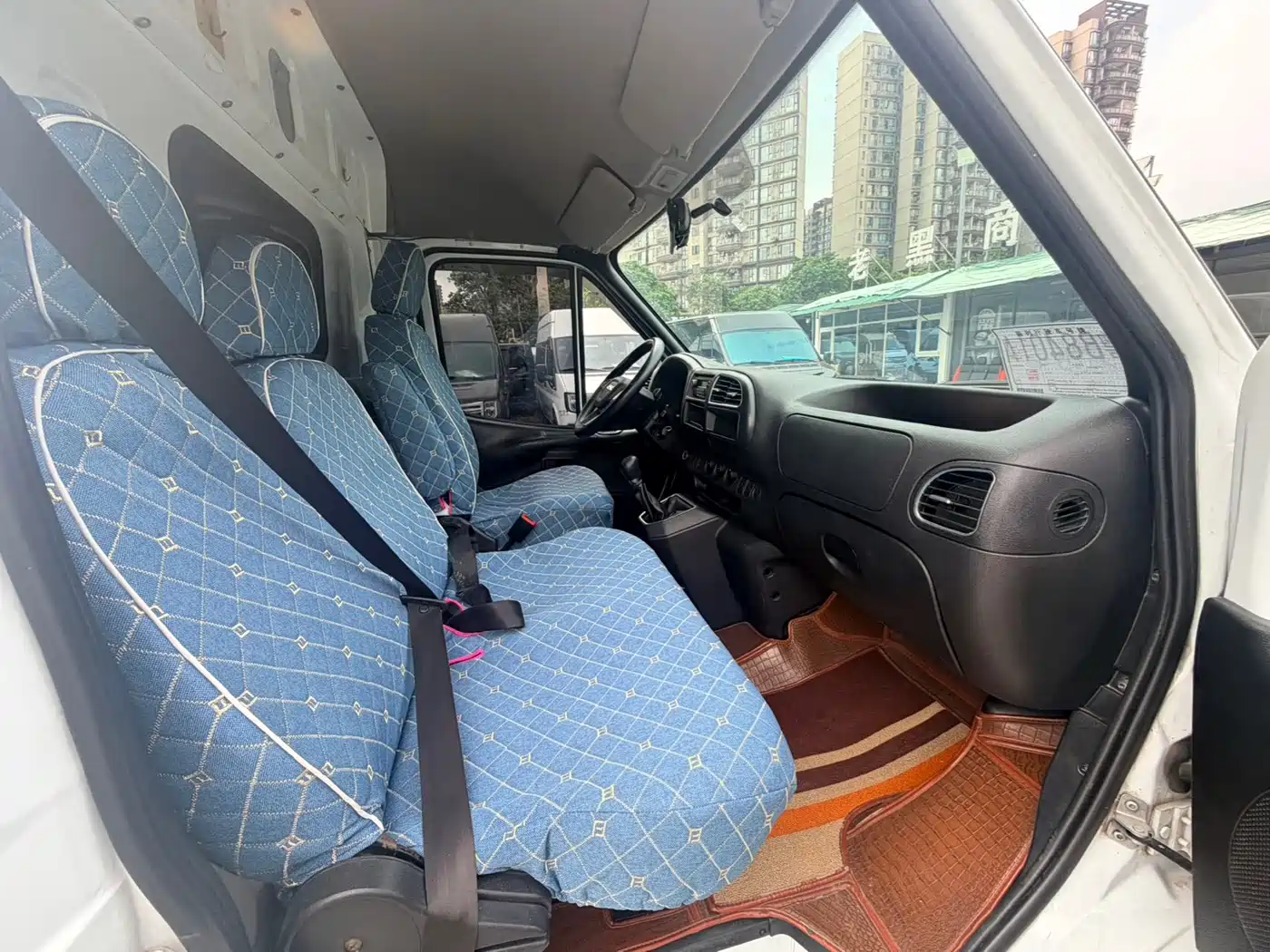 Jiangling Tesun 2022 2021 Model 2.8T Space King Taurus Edition Long Wheelbase Medium-High Roof Dual Rear Tires 3-Seater Diesel China VI JX493