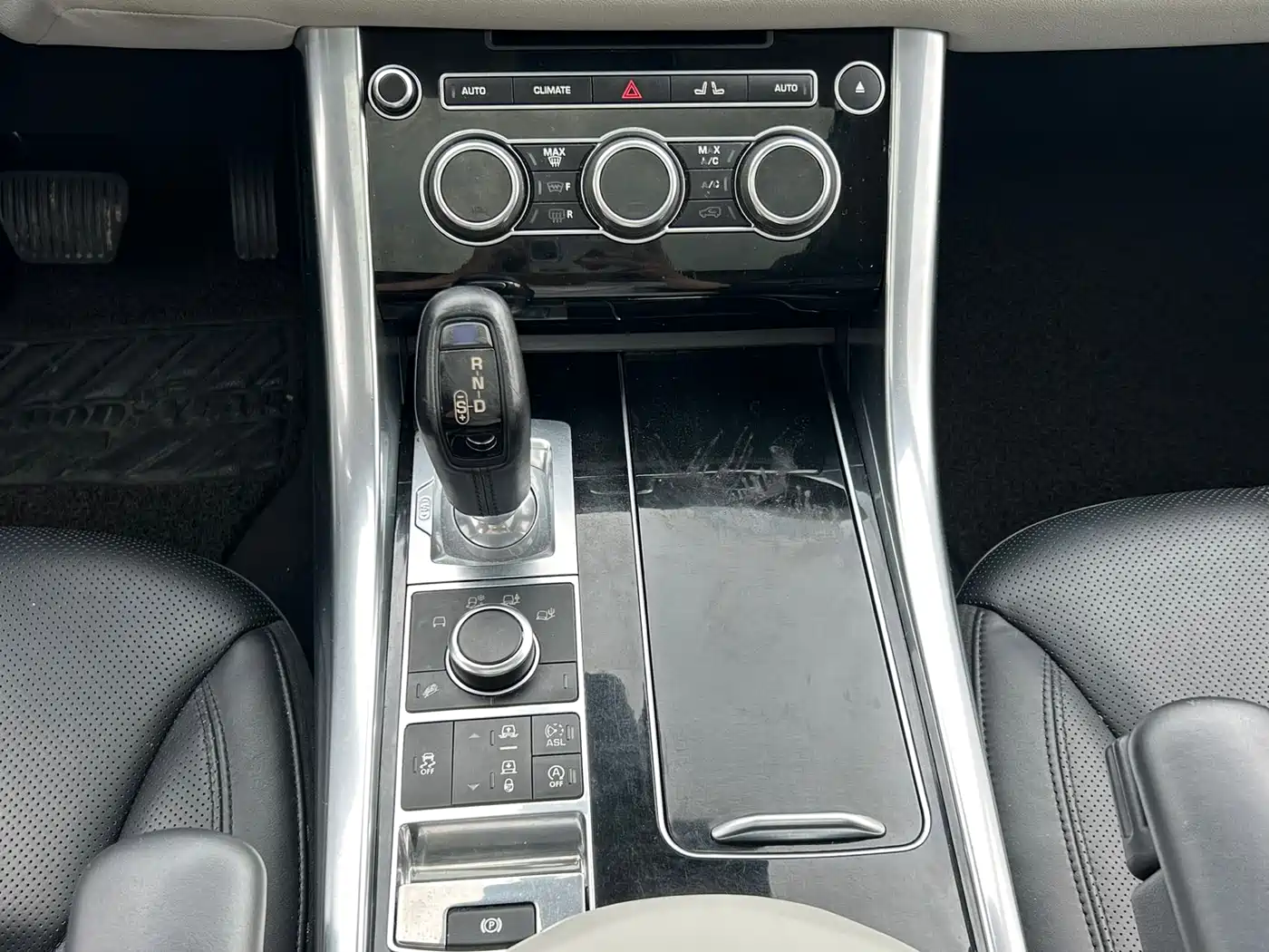 Land Rover Range Rover Sport 2014 3.0 SC V6 HSE фото 15