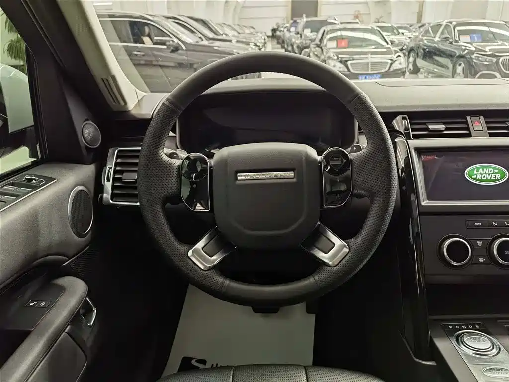 Land Rover Discovery 2020 3.0 SC V6 SE фото 13