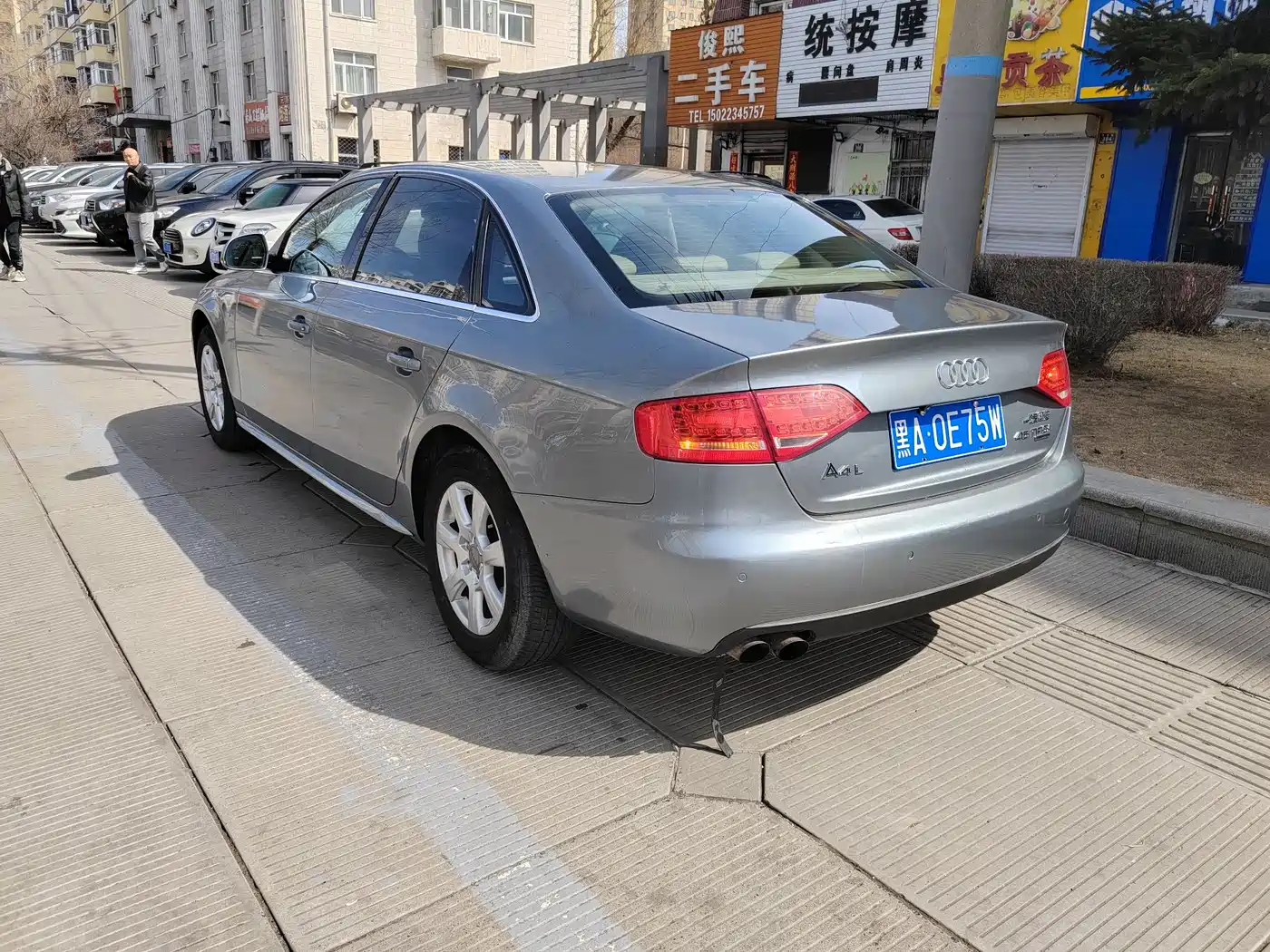 Audi A4L 2009 2.0 TFSI Standard фото 6