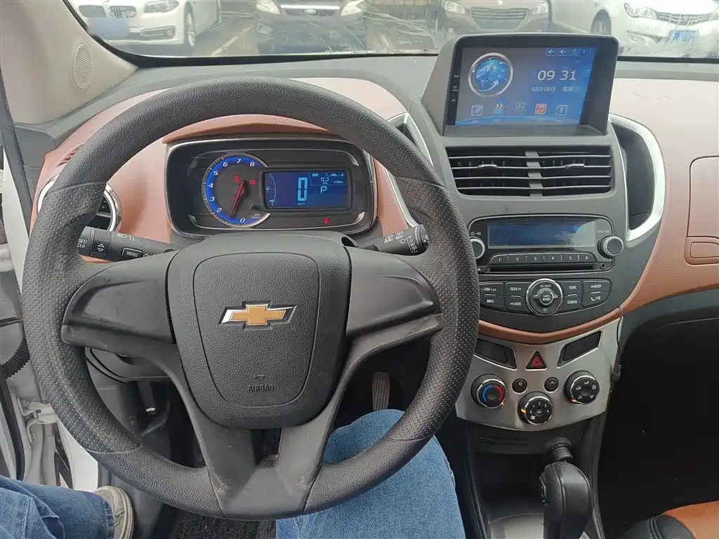 Chevrolet Trax 2016 1.4T Automatic 2WD Comfort Sunroof Edition фото 10