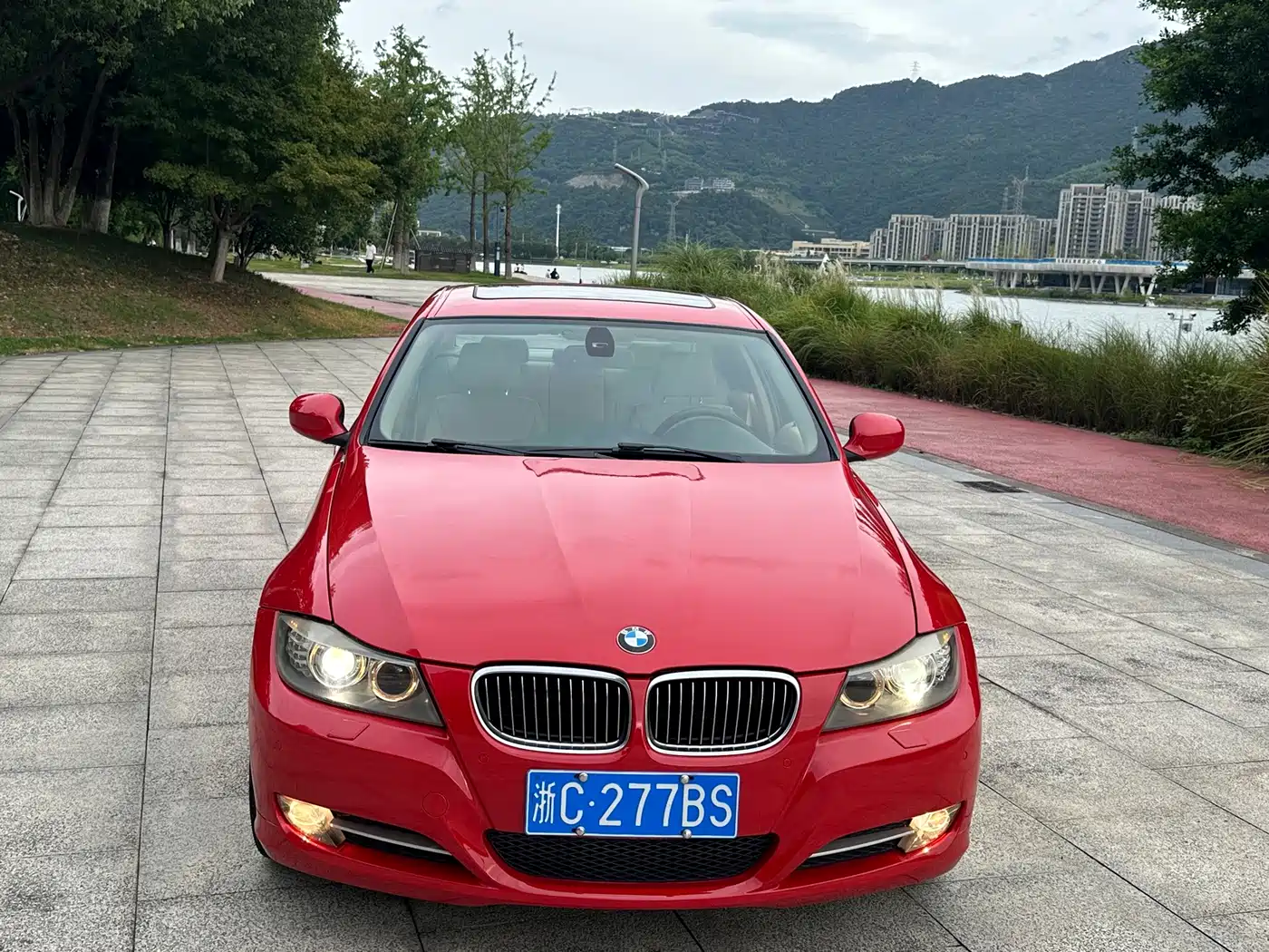 Фото 2 - BMW 3 Series