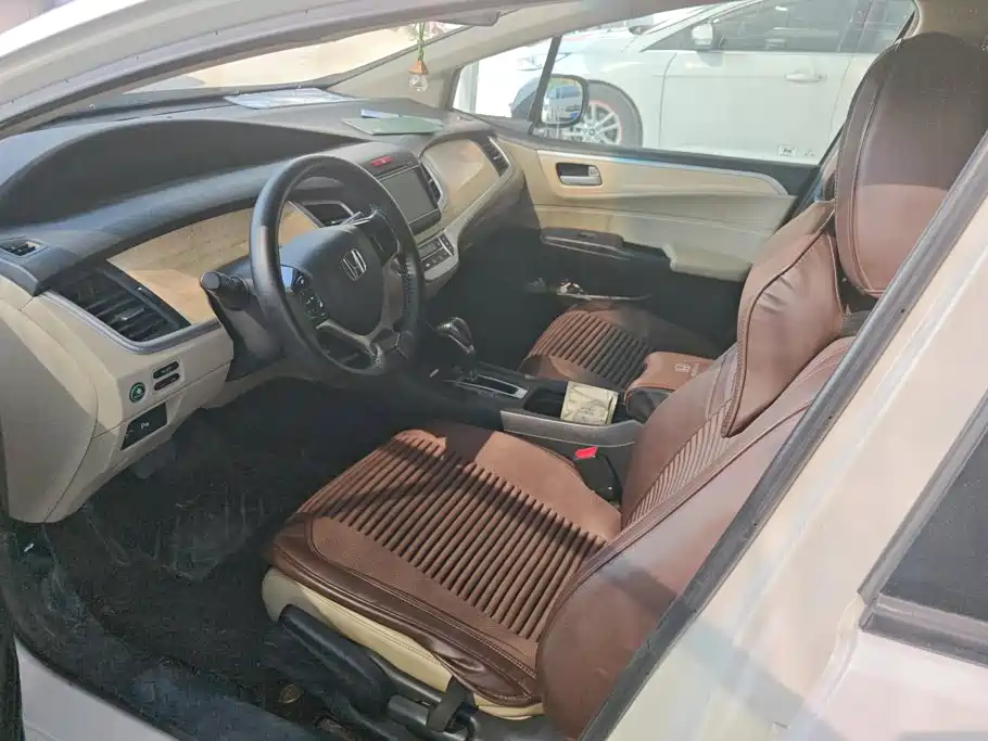 Honda Jade 2014 2013 1.8L Automatic Comfort Edition 5-seater