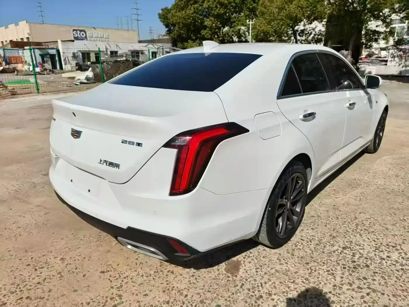 Фото 9 - Cadillac CT4