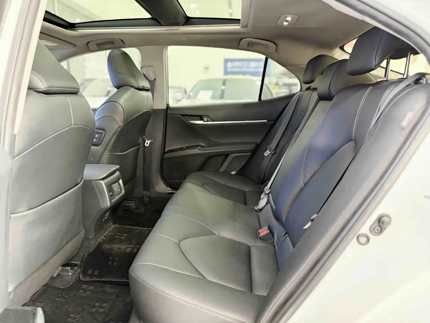 Toyota Camry 2019 2.5G Luxury Edition China VI фото 6